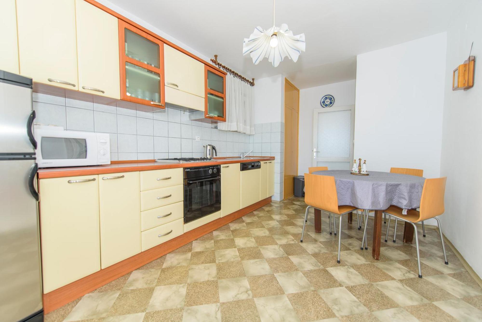 Sunny Apartment Omiš Exterior foto